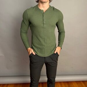 Lululemon shift stitch Henley